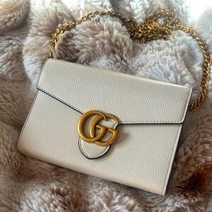 Gucci || Cream Marmot Crossbody Bag with Gold Chain